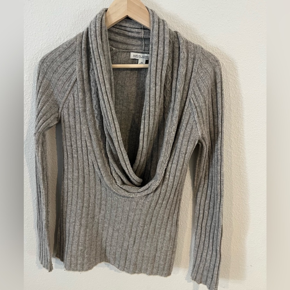 Banana Republic Light Gray Cowl Neck Sweater‎